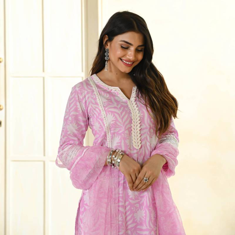 Pink Cotton Silk Floral Printed Fabric Lace border Work Straight Kurta, Pant and Dupatta Set