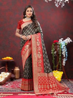 Women's latest design green color bandhani patola silk saree with blouse piece 2
