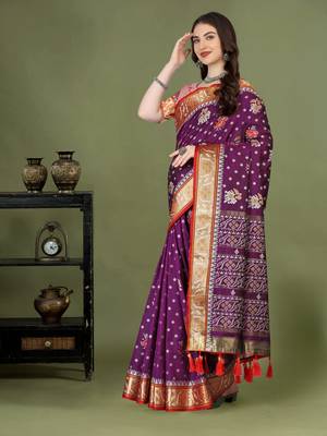 Women's latest design wine color patola silk saree with blouse piece 2