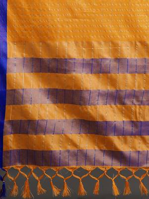 Gold Woven Cotton Silk Dharmavaram Silk Blend Saree With Blouse 5