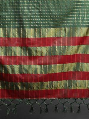 Green Woven Cotton Silk Dharmavaram Silk Blend Saree With Blouse 4