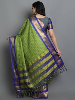 Dark Green Woven Cotton Silk Dharmavaram Silk Blend Saree With Blouse 2