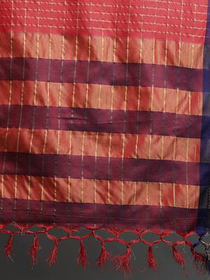 Red Woven Cotton Silk Dharmavaram Silk Blend Saree With Blouse 5