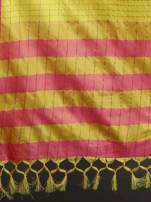 Yellow Woven Cotton Silk Dharmavaram Silk Blend Saree With Blouse 4