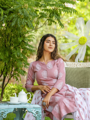 Mauve printed rayon kurta-suits 8