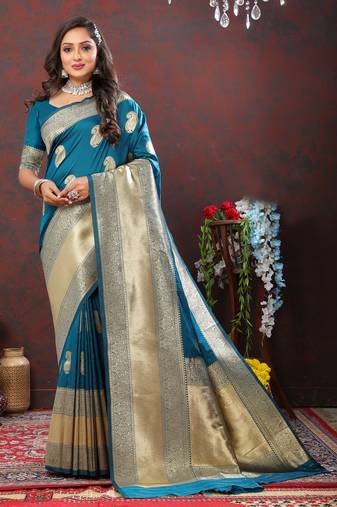 Dashing Blue Soft Silk With Zari Weaving And Rich Zari Weaving Pallu & Border.
