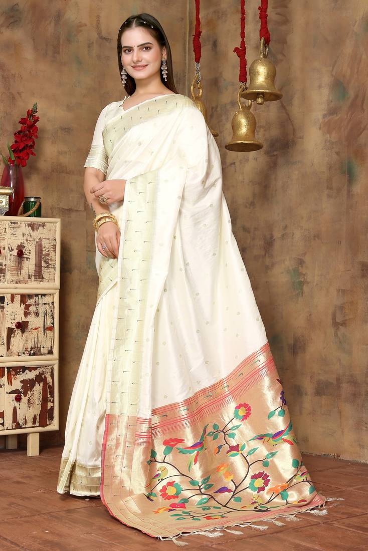 White Zari Woven Silk Blend Paithani Saree With Blouse Piece