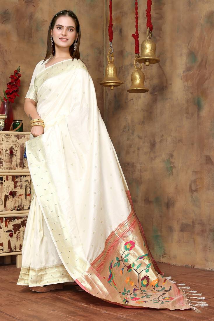 White Zari Woven Silk Blend Paithani Saree With Blouse Piece