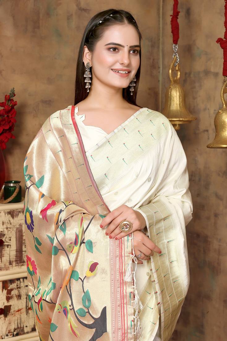 White Zari Woven Silk Blend Paithani Saree With Blouse Piece