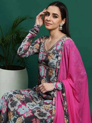 Women grey color embroidery embellished kurta pant with dupatta set 4