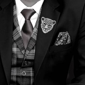 rhodium plated lion face shaped crystal stone studded brooch / lapel pin for men (bp1101080r) 2