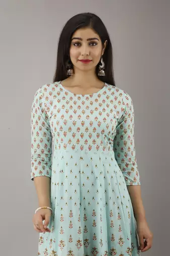 women printed anarkali kurta in green
