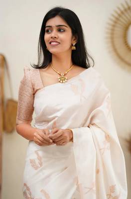 Classic White Kanjivaram Soft Silk Wedding Festive Wear Saree For Woman. 3