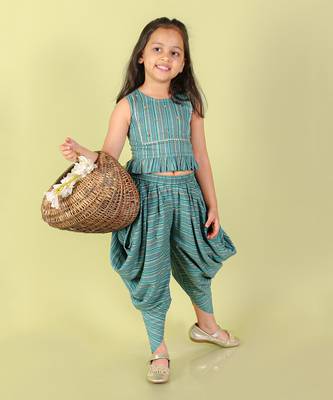 Sea green stripped dhoti set 4