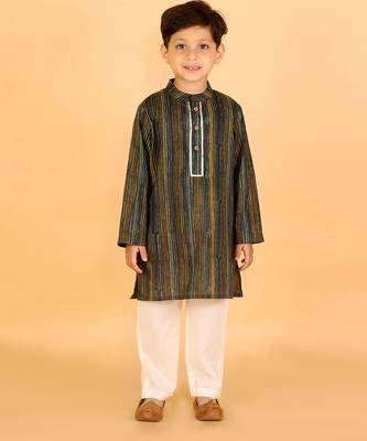 Green stripes kurta set 4