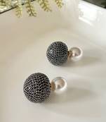 Black double-sided dazzle studs