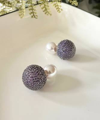 Lavender double-sided dazzle studs 2
