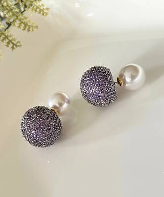 Lavender double-sided dazzle studs 3
