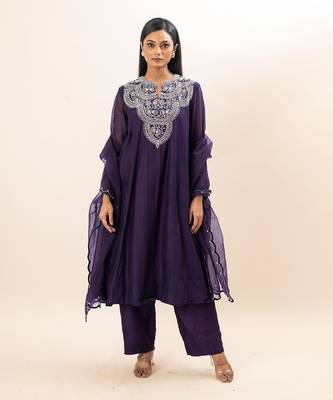 Purple embroidered kurta set 1