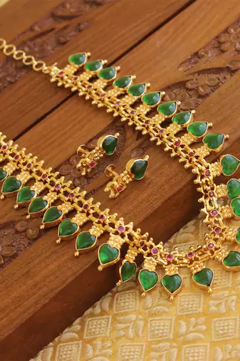 Kerala style gold platted palakka necklace set