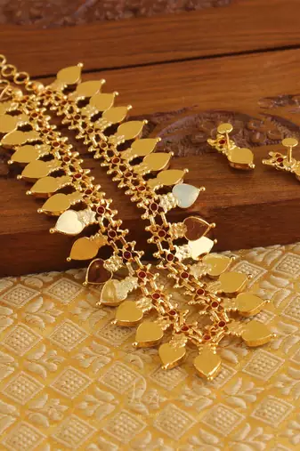 Kerala style gold platted palakka necklace set