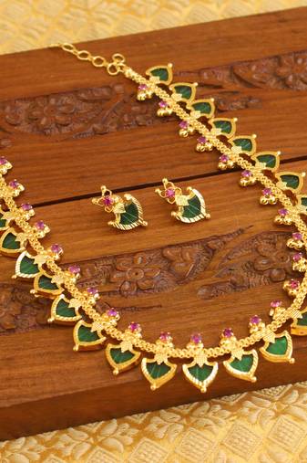 Kerala style gold platted palakka necklace set