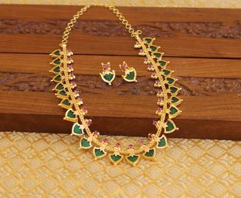 Kerala style gold platted palakka necklace set 2