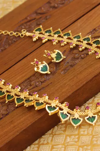 Kerala style gold platted palakka necklace set