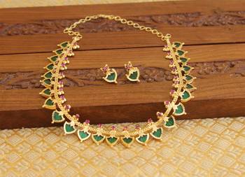 Kerala style gold platted palakka necklace set 4