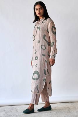 Oatmeal and green linen Kurta set 2