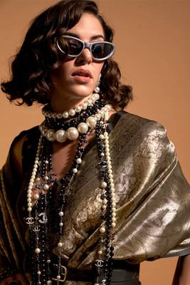 black silk blend woven work saree with blouse 2