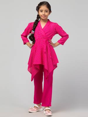 Two Pieces Set- Slim Fit Pant And Long Printed Asymmetrical Top In Rayon Fabric 2