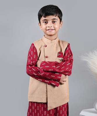 Red printed kurta jacket set 5