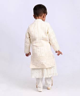 Off white embroidered sherwani set 3