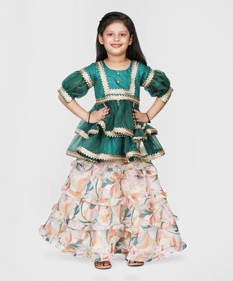 Emerald green lehenga set 1