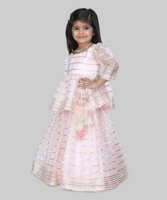 Baby pink embroidered lehenga set 2