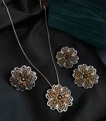 Dual chain pendaint set necklace