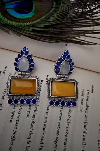 Silver toned yellow stone dangler earring