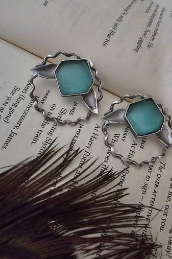 Silver plated blue stone earring