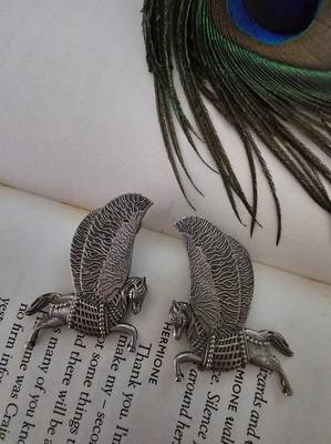 Silver plated horse fly earring 1