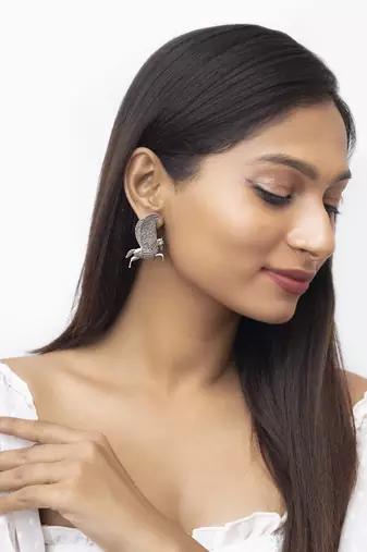 Silver plated horse fly earring