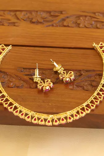 Gold platted cz necklace set
