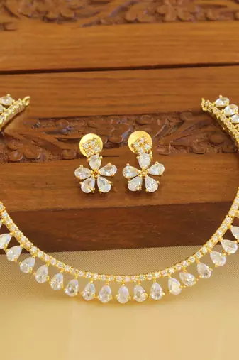 Gold platted cz necklace set