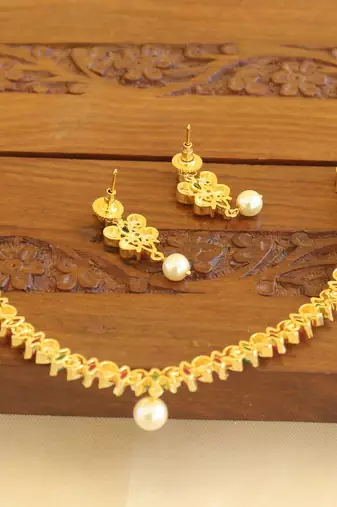 Gold platted cz necklace set