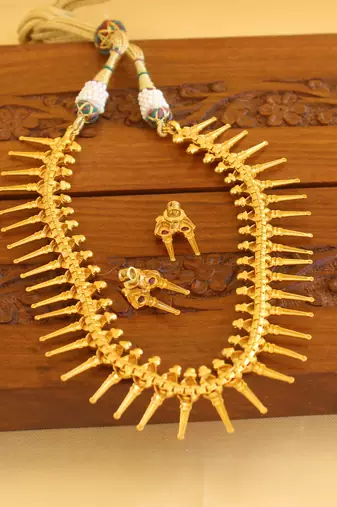 Gold platted ruby necklace set