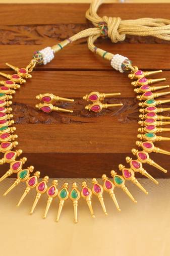 Gold platted ruby necklace set