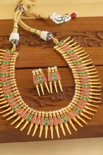 Gold platted cz necklace set