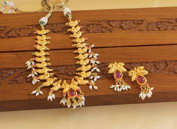 Gold platted peacock necklace set 3