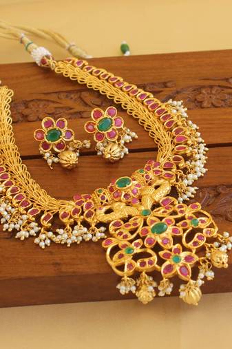 Gold platted peacock necklace set