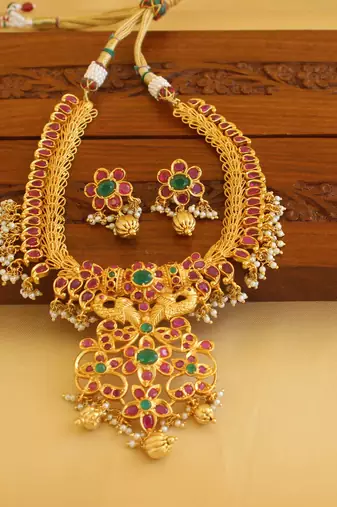 Gold platted peacock necklace set
